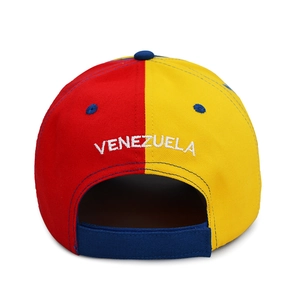 Vista posteriore dettagliata del cappello Venezuela con cinturino regolabile e ricamo bianco