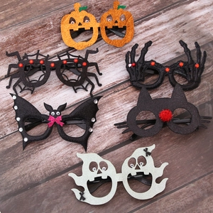 Detailed set of 6 Halloween party glasses including pumpkin, spider web and ghost designs