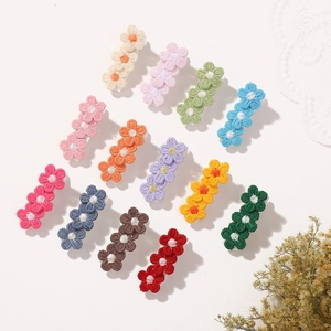 Floral knit hair clips set in twelve pastel colors for girls in vintage pastoral style