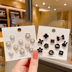 Set of 20 versatile decorative pins featuring pearls and various patterns for shirts