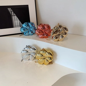 Flower Shaped Evening Bag Mirror Finish Metal Chain Crossbody Clutch Hard Shell Party Fashion Bag For Women