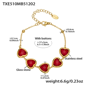 Detailansicht des Herz-Glasstein-Armbands mit Maßen und Materialspezifikationen