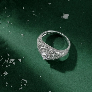 Macro shot of S925 sterling silver ring featuring a heart-shaped zircon and hallmark