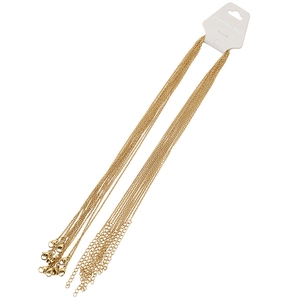 Detail der 18k vergoldeten Edelstahl-Flach-O-Kette mit Karabinerverschluss für Damen