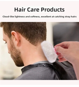Brosse à cou pour coiffeur avec poils souples et manche rose pour nettoyer les cheveux