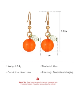 Detailed size specifications for orange fruit earrings with alloy hook and green leaves