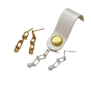 Elegant S925 sterling silver horseshoe ball earrings in gold and silver finishes