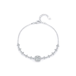 S925 silver bracelet with square moissanite centerpiece and star-shaped accents on white background