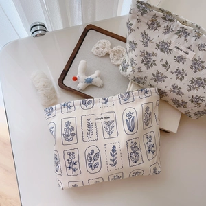 Floral print cotton makeup bags with simple wish label and soft fabric texture