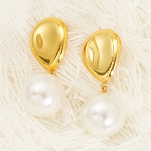 Minimalist gold teardrop stud earrings with white round pearls in stainless steel