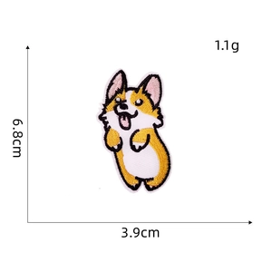 Detail view of Corgi dog embroidery patch with size dimensions 6.8cm and 3.9cm