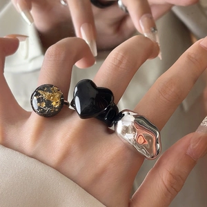 French Minimalist Irregular Alloy Rings Resin Heart Black Gold Foil Natural Stone Inlaid Finger Jewelry For Women