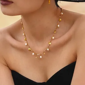Gold Shell Freshwater Pearl Necklace For Women Stainless Steel Wavy Chain French Retro Elegant Sea Theme Jewelry