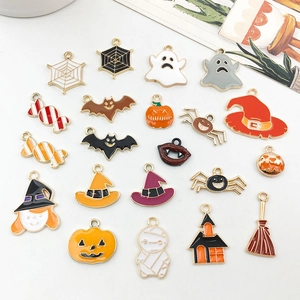 Détails de breloques d'Halloween en alliage émaillé citrouille et fantôme pour bijoux DIY