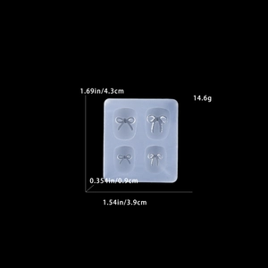 Detailed size specifications for 3D bow silicone nail art mold with weight in grams