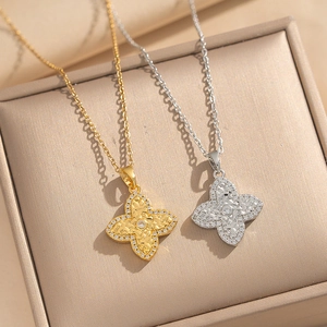 Clover Pendant Necklace Copper Zircon Hammered Texture Gold Plated Elegant Jewelry For Women Fashion Accessory