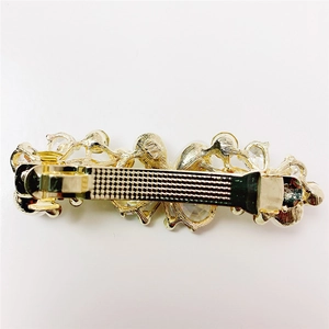 Baroque crystal butterfly hair clip with high-gloss pearls and golden alloy spring clamp