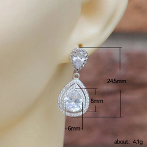 Elegante zilveren druppeloorbellen met fonkelende zirkonia voor vrouwen