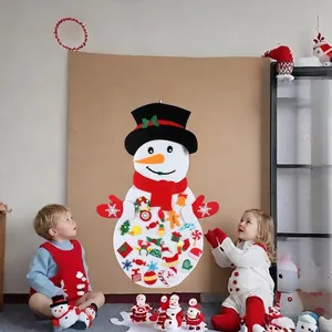 Kit pupazzo di neve in feltro fai-da-te per bambini con decorazioni natalizie a muro