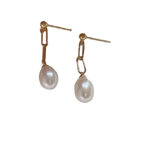 Vintage gold chain pearl earrings with elegant white teardrop pearls for women