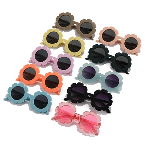 Colorful sunflower shaped sunglasses for children with multi-color PC lenses and plastic frame