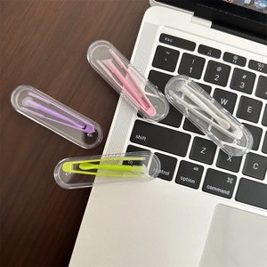 Set applicatore per lenti a contatto in quattro colori pastello con custodie portatili