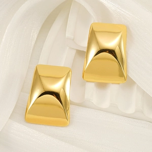 Minimalist 18k gold plated stainless steel rectangular earrings with faceted geometry