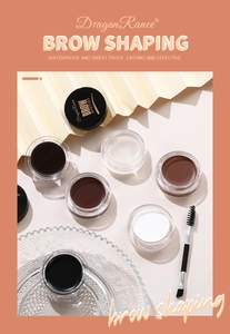 Vue détaillée du kit de modelage des sourcils avec cinq baumes et un pinceau à maquillage