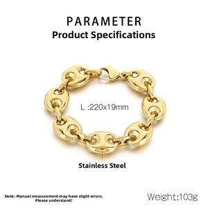 Detail view of 18k gold plated stainless steel pig nose chain bracelet with parameters