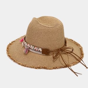 Chapeau de paille bohème avec glands ethniques et larges bords pour vacances à la plage
