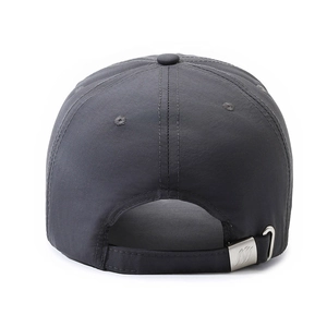 Dunkelgraue atmungsaktive Sport-Baseballkappe Rückansicht mit verstellbarem Metallschnallenband