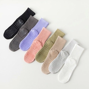 Women Non-Slip Yoga Socks Cotton Mid Calf Sports Pilates Fitness Floor Socks Breathable Silicone Grip