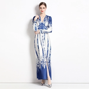 Elegant V-neck long sleeve floral maxi dress in blue and white porcelain pattern