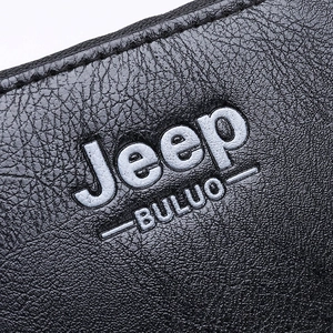 Long leather wallet for men with textured lychee grain and zipper closure in black