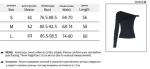 Detailed size chart for black long sleeve T-shirt showing measurements in centimeters