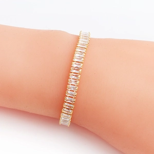 Gold-plated tennis bracelet with rectangular-cut cubic zirconia for women