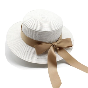 Cappello di paglia a testa piatta da donna con nastro marrone in stile retrò francese