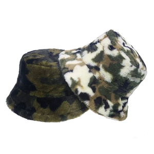 Camouflage Print Plush Bucket Hat Faux Fur Warm Thick Winter Fisherman Hat Fashionable Outdoor Casual
