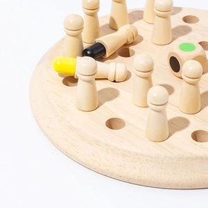 Detailed macro view showing natural wood grain of memory chess board and colorful pieces