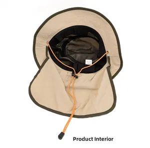 Détail du chapeau de soleil kaki avec doublure en maille et cordon orange réglable pratique