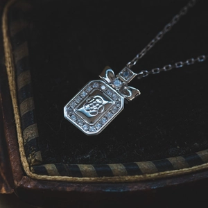 S925 sterling silver perfume bottle pendant necklace with sparkling zircon bow detail