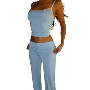 Completo sexy due pezzi da donna con canotta in pizzo azzurro e pantaloni da yoga a vita alta