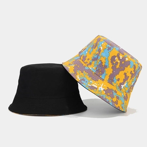 Fashionable reversible camo and black cotton bucket hat for outdoor sun protection
