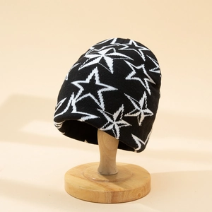 Bonnet en maille jacquard noir et blanc avec motif d'étoiles pour hommes et femmes