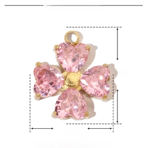 Detailed size chart for clover heart zircon pendant in gold stainless steel