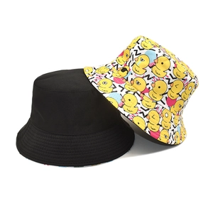 Lot de deux bobs, noir uni et imprimé canards jaunes pour protection solaire
