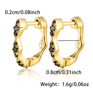 Detail of S925 sterling silver geometric earrings with black zircon and S925 hallmark stamp