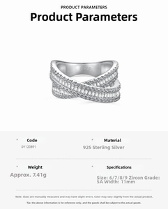 Détail d'une bague en argent 925 avec bandes croisées et pierres en zircone cubique baguette