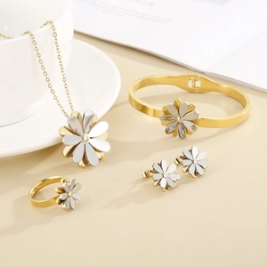 Fashionable daisy jewelry set with gold and silver steel necklace, bracelet, ring and earrings