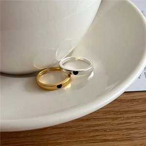 Minimalist S925 sterling silver open rings with black heart in gold and silver finishes
